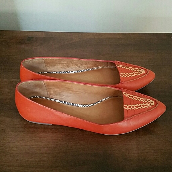 COACH Oakland Leather Flats Pointed Toe - Picture 1 of 7